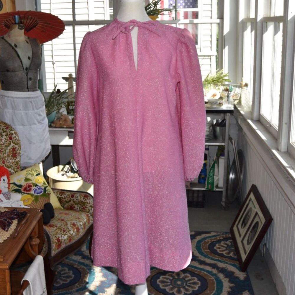 Vintage 1960s Pink Metallic Lurex Party Dress Mod Shift Balloon Sleeve L